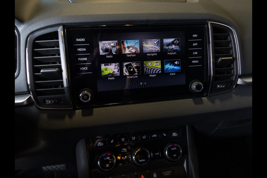 Škoda Karoq 1.5 TSI ACT Business Edition / 150pk / Achteruitrij camera / Sportstoelen / Adaptieve cruise control /