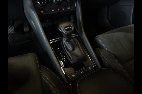 Škoda Karoq 1.5 TSI ACT Business Edition / 150pk / Achteruitrij camera / Sportstoelen / Adaptieve cruise control /