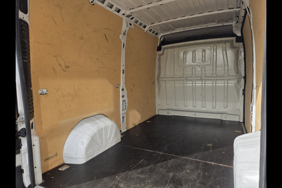 Peugeot Boxer 2.2 BlueHDi 140 Pk L2/H2 Airco Cruise Control Navigatie