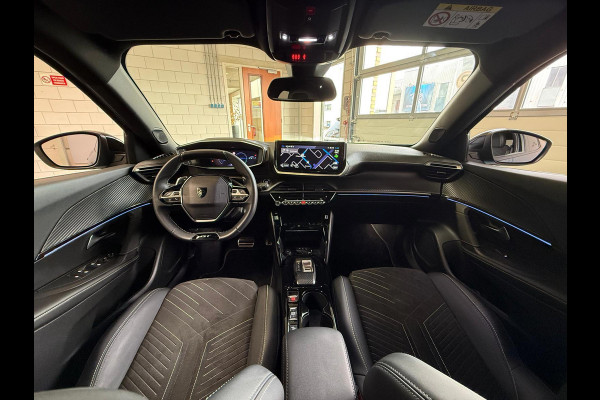 Peugeot 2008 1.2 Hybrid 145 GT Automaat, Stoelverwarming, Navi, Camera