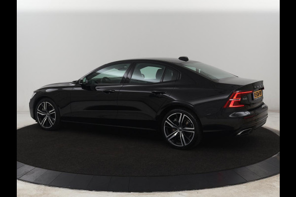 Volvo S60 2.0 T6 AWD Twin Engine R-Design | Stoelverwarming | Adaptive cruise | Standkachel | Camera | 19'' | Carplay | Full LED | Navigatie | Side Assist | Half leder | Origineel NL | PHEV | Plug In