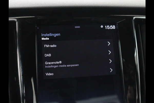 Volvo S60 2.0 T6 AWD Twin Engine R-Design | Stoelverwarming | Adaptive cruise | Standkachel | Camera | 19'' | Carplay | Full LED | Navigatie | Side Assist | Half leder | Origineel NL | PHEV | Plug In