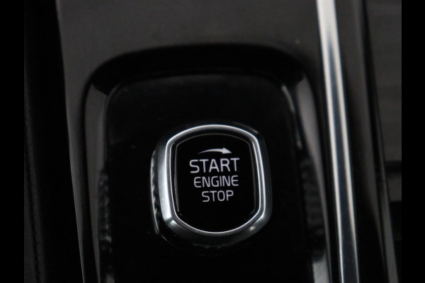 Volvo S60 2.0 T6 AWD Twin Engine R-Design | Stoelverwarming | Adaptive cruise | Standkachel | Camera | 19'' | Carplay | Full LED | Navigatie | Side Assist | Half leder | Origineel NL | PHEV | Plug In