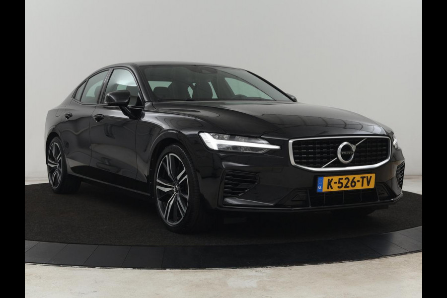 Volvo S60 2.0 T6 AWD Twin Engine R-Design | Stoelverwarming | Adaptive cruise | Standkachel | Camera | 19'' | Carplay | Full LED | Navigatie | Side Assist | Half leder | Origineel NL | PHEV | Plug In