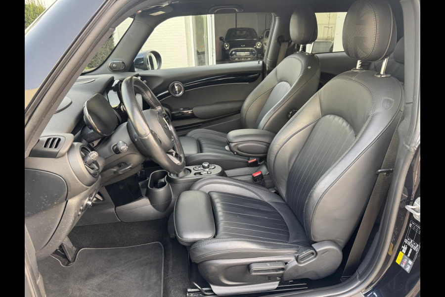 MINI Cooper SE Yours Stuurverwarming Head-up, Harman kardon, Panoramadak, Leder, Adaptieve Cruise Neem contact op en we maken een afspraak!