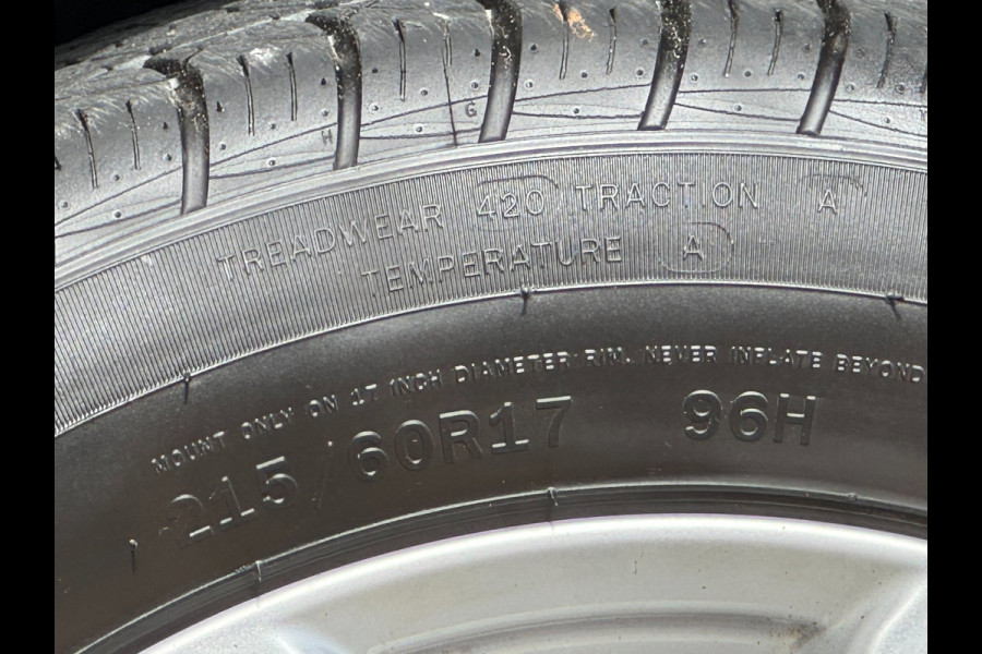 Jeep Renegade 1.0 TGDi Limited - Navigatie I Airco I PDC I Achteruitrij Camera I Stoel verwarming I Comfort pakket I