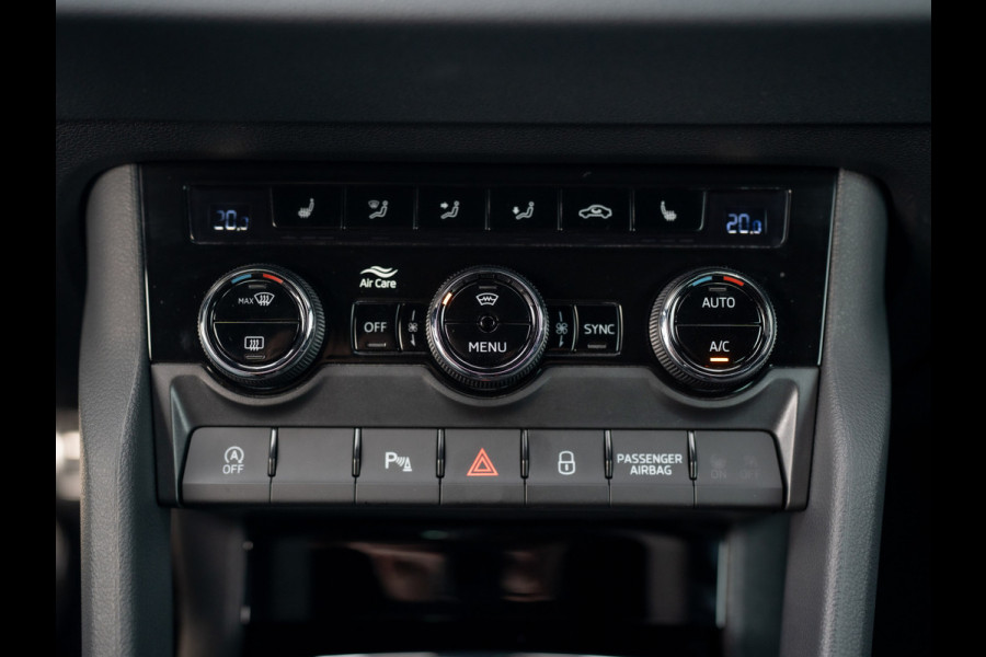 Škoda Karoq 1.5 TSI ACT Sportline Business | Leder | Camera | Adapt. Cruise control | Stoel & Stuur verw. | Prijs Rijklaar!!