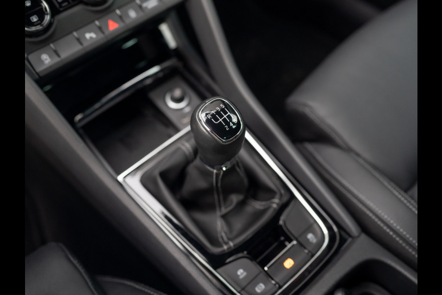 Škoda Karoq 1.5 TSI ACT Sportline Business | Leder | Camera | Adapt. Cruise control | Stoel & Stuur verw. | Prijs Rijklaar!!