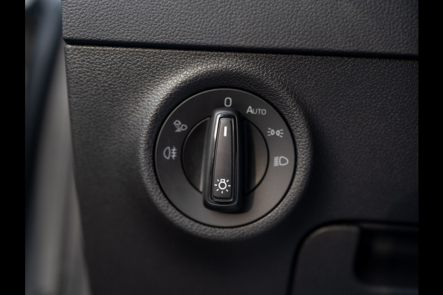 Škoda Karoq 1.5 TSI ACT Sportline Business | Leder | Camera | Adapt. Cruise control | Stoel & Stuur verw. | Prijs Rijklaar!!