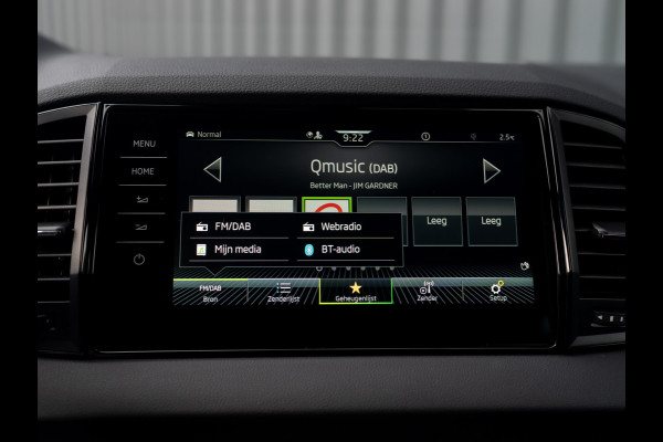 Škoda Karoq 1.5 TSI ACT Sportline Business | Leder | Camera | Adapt. Cruise control | Stoel & Stuur verw. | Prijs Rijklaar!!