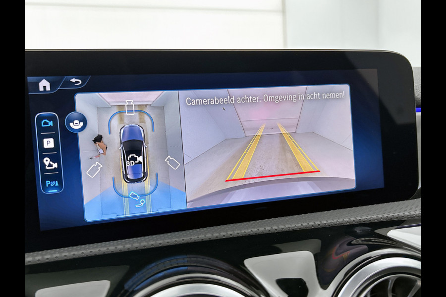 Mercedes-Benz A-Klasse 250 e Business Solution AMG | AMG Line Plus pakket | Trekhaak | 360° camera | Smartphone-integratie | Panoramaschuifdak | MULTIBEAM LED | Head-up display | 19 inch AMG velgen | Augmented Reality navigatie |