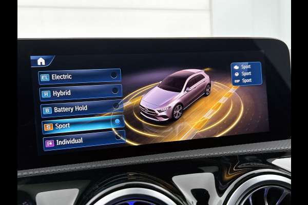 Mercedes-Benz A-Klasse 250 e Business Solution AMG | AMG Line Plus pakket | Trekhaak | 360° camera | Smartphone-integratie | Panoramaschuifdak | MULTIBEAM LED | Head-up display | 19 inch AMG velgen | Augmented Reality navigatie |