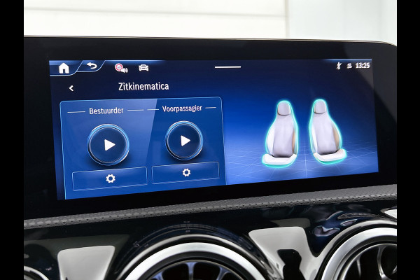 Mercedes-Benz A-Klasse 250 e Business Solution AMG | AMG Line Plus pakket | Trekhaak | 360° camera | Smartphone-integratie | Panoramaschuifdak | MULTIBEAM LED | Head-up display | 19 inch AMG velgen | Augmented Reality navigatie |