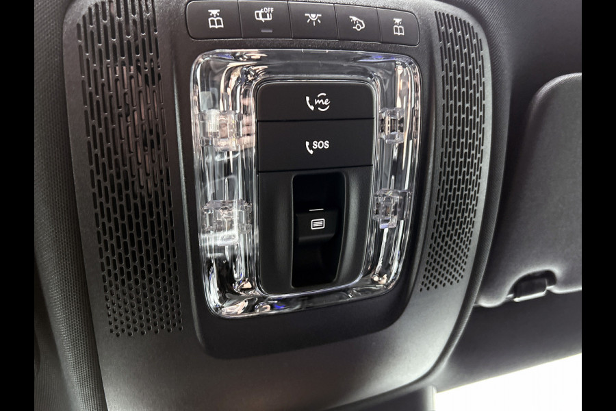 Mercedes-Benz A-Klasse 250 e Business Solution AMG | AMG Line Plus pakket | Trekhaak | 360° camera | Smartphone-integratie | Panoramaschuifdak | MULTIBEAM LED | Head-up display | 19 inch AMG velgen | Augmented Reality navigatie |