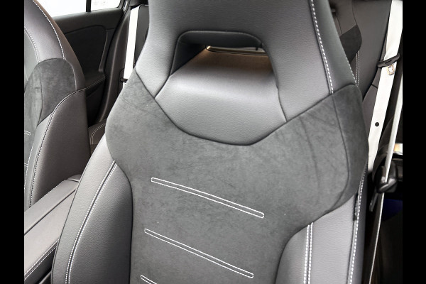 Mercedes-Benz A-Klasse 250 e Business Solution AMG | AMG Line Plus pakket | Trekhaak | 360° camera | Smartphone-integratie | Panoramaschuifdak | MULTIBEAM LED | Head-up display | 19 inch AMG velgen | Augmented Reality navigatie |