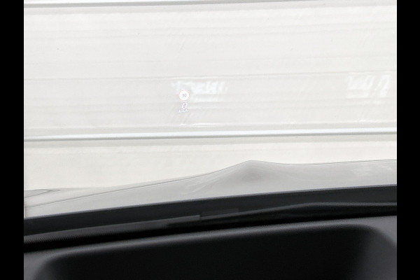 Mercedes-Benz A-Klasse 250 e Business Solution AMG | AMG Line Plus pakket | Trekhaak | 360° camera | Smartphone-integratie | Panoramaschuifdak | MULTIBEAM LED | Head-up display | 19 inch AMG velgen | Augmented Reality navigatie |