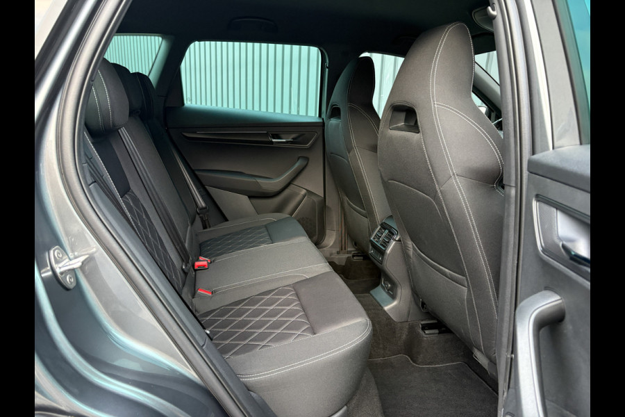 Škoda Karoq 1.5 TSI ACT Sportline Business | Elk. A-klep | Camera | Lane Assist | Stoel & Stuur verw. | Prijs Rijklaar!!