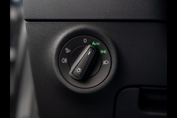 Škoda Karoq 1.5 TSI ACT Sportline Business | Elk. A-klep | Camera | Lane Assist | Stoel & Stuur verw. | Prijs Rijklaar!!