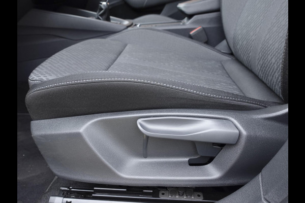 Škoda Octavia Combi 1.0 TSI 110pk Business Edition Plus | Navigatie | Apple Carplay/Android Auto | Camera | Parkeersensoren | Elektrische achterklep | Blind Spot Assist | Adaptive Cruise Control | Virtual Cockpit | Stoelverwarming | Ledverlichting | Sfeerverlichting | Climate Control