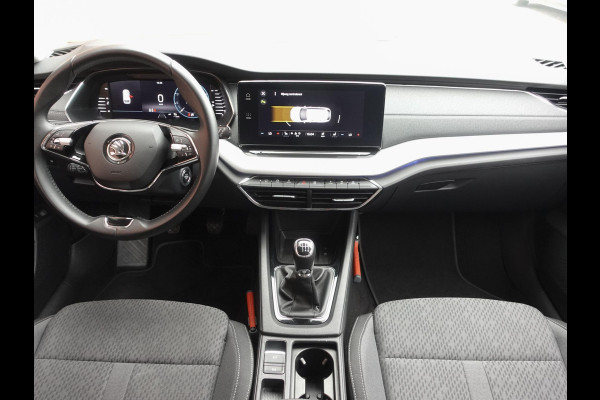 Škoda Octavia Combi 1.0 TSI 110pk Business Edition Plus | Navigatie | Apple Carplay/Android Auto | Camera | Parkeersensoren | Elektrische achterklep | Blind Spot Assist | Adaptive Cruise Control | Virtual Cockpit | Stoelverwarming | Ledverlichting | Sfeerverlichting | Climate Control
