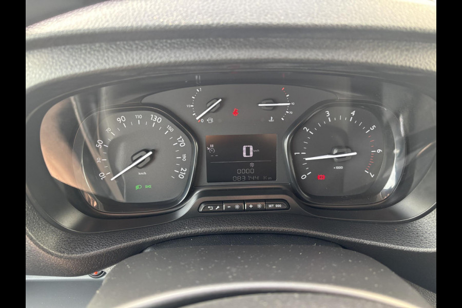 Peugeot Expert 2.0 BlueHDI*A/C*CRUISE*NAVI*HAAK*CARPLAY*