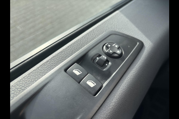 Peugeot Expert 2.0 BlueHDI*A/C*CRUISE*NAVI*HAAK*CARPLAY*