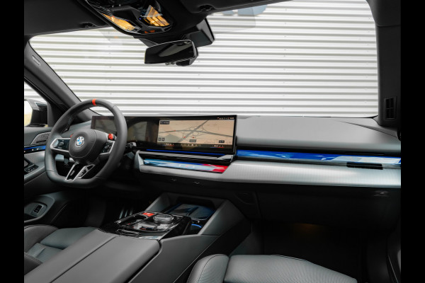 BMW 5 Serie Touring M5 - Pano - Bowers & Wilkins - Trekhaak - Stoelventilatie