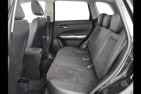 Suzuki Vitara 1.4 Boosterjet Style Smart Hybrid | Panoramadak | Leder/Alcantara | Stoelverwarming | Trekhaak | Camera | Carplay | Navigatie | Keyless | Full LED | Adaptive cruise | Climate control