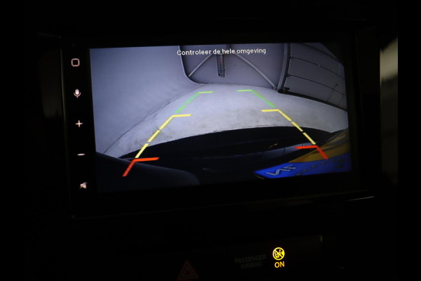 Suzuki Vitara 1.4 Boosterjet Style Smart Hybrid | Panoramadak | Leder/Alcantara | Stoelverwarming | Trekhaak | Camera | Carplay | Navigatie | Keyless | Full LED | Adaptive cruise | Climate control