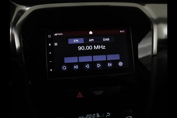 Suzuki Vitara 1.4 Boosterjet Style Smart Hybrid | Panoramadak | Leder/Alcantara | Stoelverwarming | Trekhaak | Camera | Carplay | Navigatie | Keyless | Full LED | Adaptive cruise | Climate control
