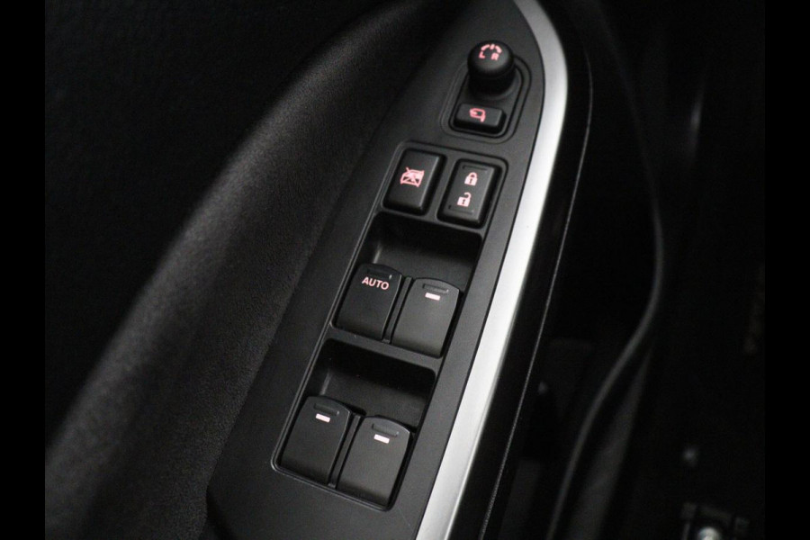 Suzuki Vitara 1.4 Boosterjet Style Smart Hybrid | Panoramadak | Leder/Alcantara | Stoelverwarming | Trekhaak | Camera | Carplay | Navigatie | Keyless | Full LED | Adaptive cruise | Climate control