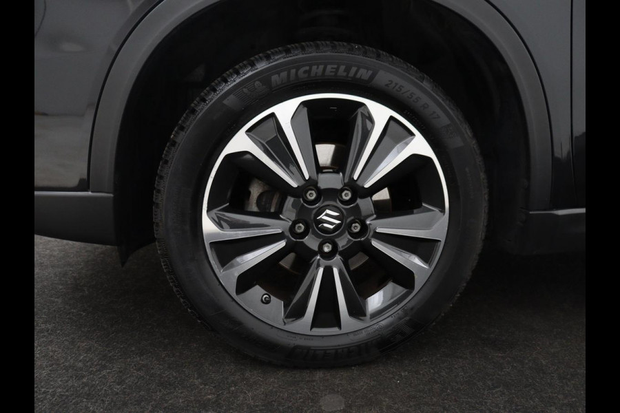 Suzuki Vitara 1.4 Boosterjet Style Smart Hybrid | Panoramadak | Leder/Alcantara | Stoelverwarming | Trekhaak | Camera | Carplay | Navigatie | Keyless | Full LED | Adaptive cruise | Climate control