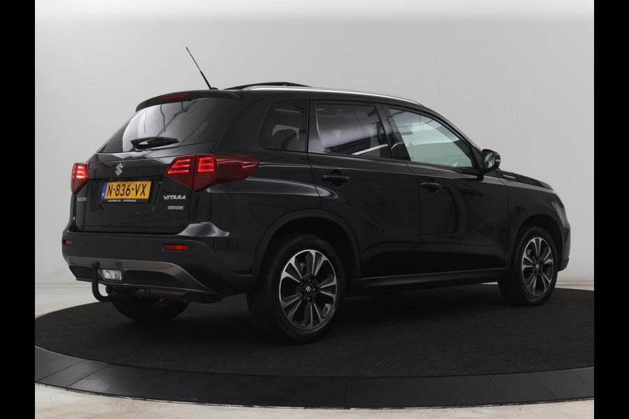 Suzuki Vitara 1.4 Boosterjet Style Smart Hybrid | Panoramadak | Leder/Alcantara | Stoelverwarming | Trekhaak | Camera | Carplay | Navigatie | Keyless | Full LED | Adaptive cruise | Climate control
