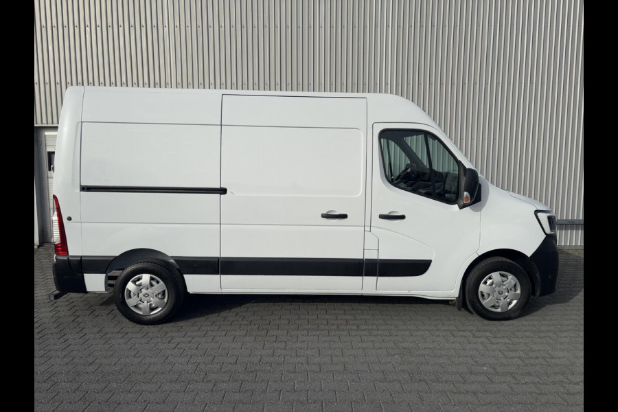 Renault Master T35 2.3 dCi 135 L2H2*A/C*CRUISE*NAVI*HAAK*CAM*