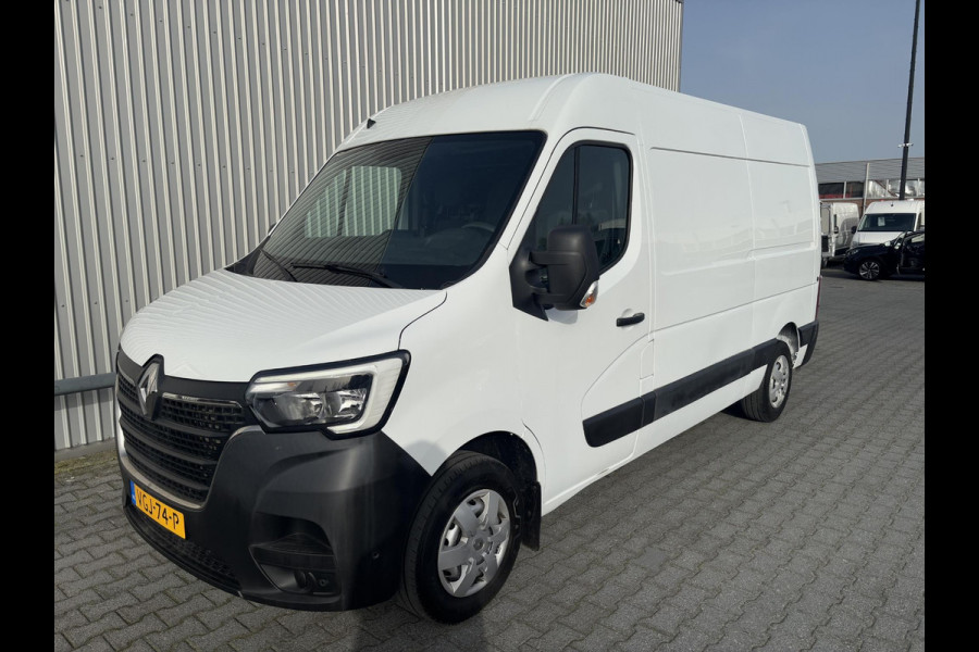 Renault Master T35 2.3 dCi 135 L2H2*A/C*CRUISE*NAVI*HAAK*CAM*