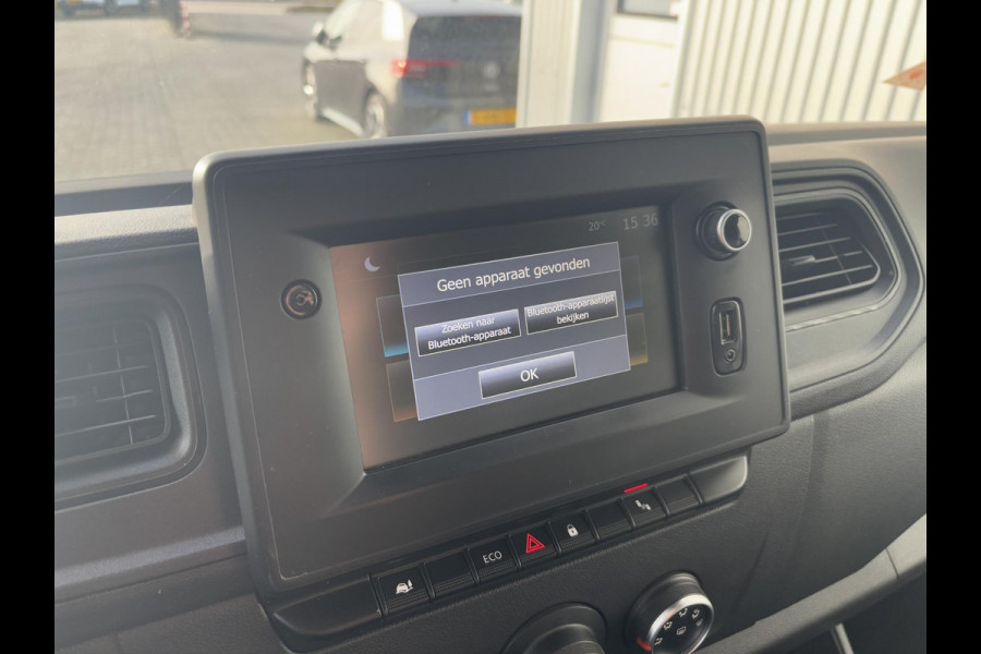 Renault Master T35 2.3 dCi 135 L2H2*A/C*CRUISE*NAVI*HAAK*CAM*