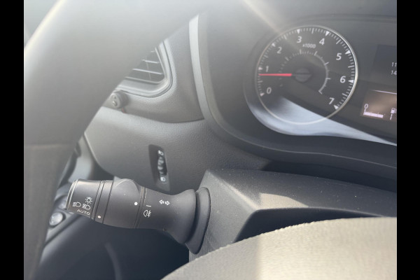 Renault Master T35 2.3 dCi 135 L2H2*A/C*CRUISE*NAVI*HAAK*CAM*