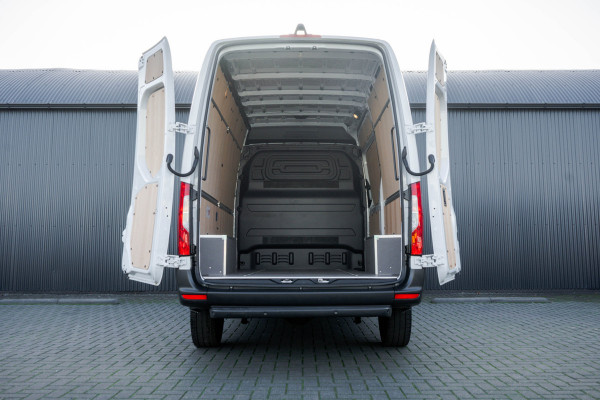 Mercedes-Benz Sprinter 317 CDI L2H2 | Automaat | Mbux | 360° camera | Navi | Cruise | Climatronic