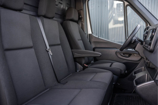 Mercedes-Benz Sprinter 317 CDI L2H2 | Automaat | Mbux | 360° camera | Navi | Cruise | Climatronic