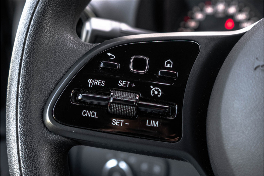 Mercedes-Benz Sprinter 317 CDI L2H2 | Automaat | Mbux | 360° camera | Navi | Cruise | Climatronic