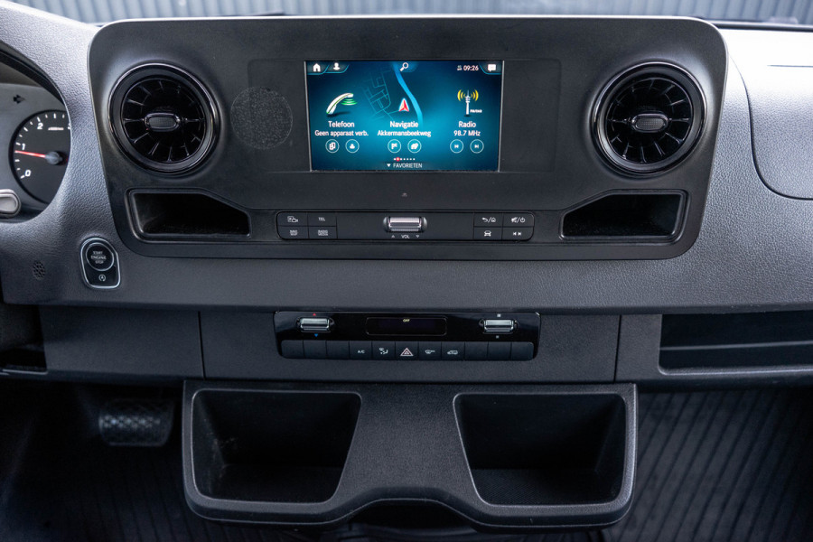 Mercedes-Benz Sprinter 317 CDI L2H2 | Automaat | Mbux | 360° camera | Navi | Cruise | Climatronic