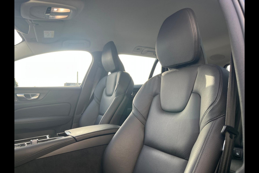 Volvo V60 2.0 T6 Plug-in hybrid AWD Plus Bright | Long range | Zwenkbare trekhaak | Harman Kardon | Memroy |