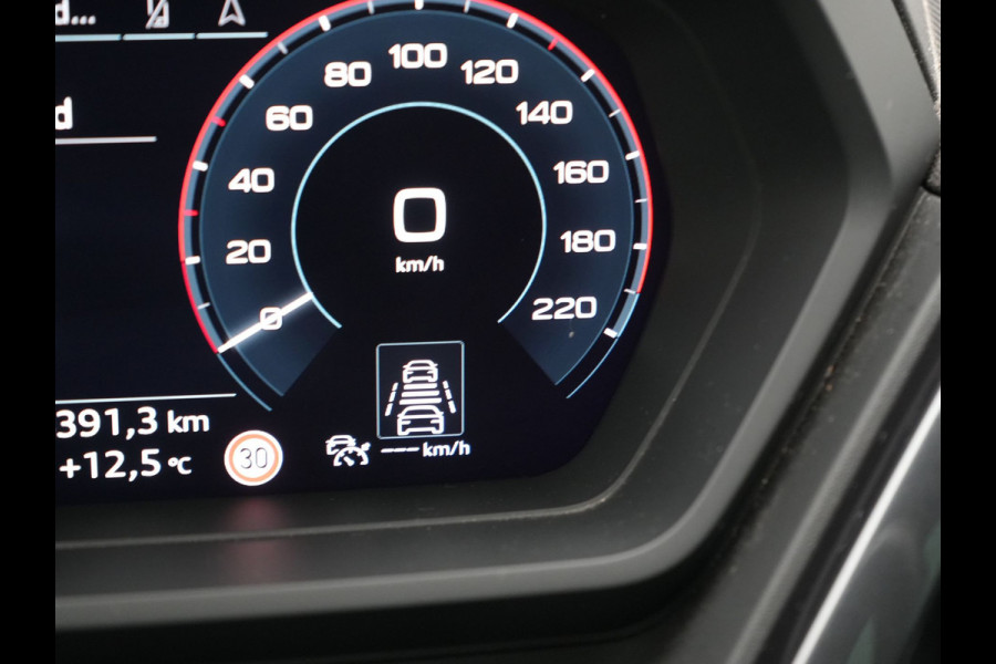 Audi Q4 Sportback e-tron 50 Quattro S Line 77 kWh 300pk Dealer O.H. | Trekhaak Af Fabriek | Panodak | Adaptive Cruise | Head Up | Camera | Matrix LED | Lederen Sportstoelen Verwarmd | Sfeerverlichting | Apple Carplay | Keyless | Blis | 20"L.M | Navigatie |