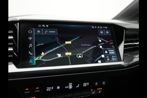 Audi Q4 Sportback e-tron 50 Quattro S Line 77 kWh 300pk Dealer O.H. | Trekhaak Af Fabriek | Panodak | Adaptive Cruise | Head Up | Camera | Matrix LED | Lederen Sportstoelen Verwarmd | Sfeerverlichting | Apple Carplay | Keyless | Blis | 20"L.M | Navigatie |