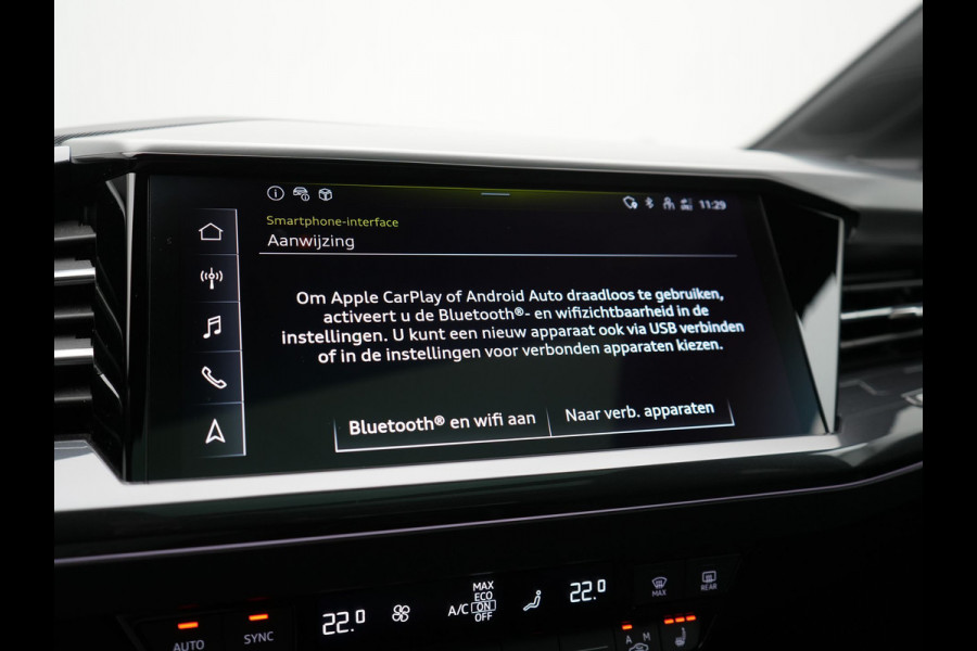 Audi Q4 Sportback e-tron 50 Quattro S Line 77 kWh 300pk Dealer O.H. | Trekhaak Af Fabriek | Panodak | Adaptive Cruise | Head Up | Camera | Matrix LED | Lederen Sportstoelen Verwarmd | Sfeerverlichting | Apple Carplay | Keyless | Blis | 20"L.M | Navigatie |