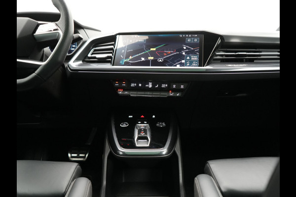 Audi Q4 Sportback e-tron 50 Quattro S Line 77 kWh 300pk Dealer O.H. | Trekhaak Af Fabriek | Panodak | Adaptive Cruise | Head Up | Camera | Matrix LED | Lederen Sportstoelen Verwarmd | Sfeerverlichting | Apple Carplay | Keyless | Blis | 20"L.M | Navigatie |