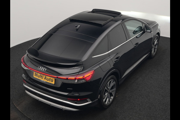 Audi Q4 e-tron 50 Quattro S Line 77 kWh 300pk Dealer O.H. | Trekhaak Af Fabriek | Panodak | Adaptive Cruise | Head Up | Camera | Matrix LED | Lederen Sportstoelen Verwarmd | Sfeerverlichting | Apple Carplay | Keyless | Blis | 20"L.M | Navigatie |