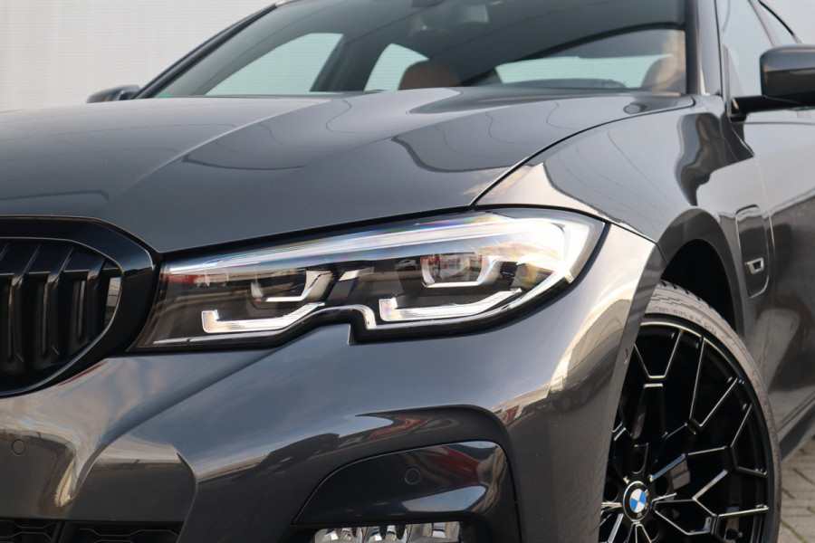 BMW 3-serie 320e M-Sport M Schaalstoelen / Dravit Grau / HiFi / Camera /