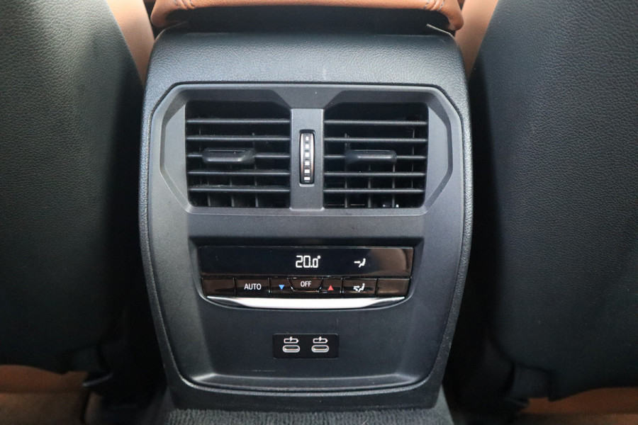 BMW 3-serie 320e M-Sport M Schaalstoelen / Dravit Grau / HiFi / Camera /