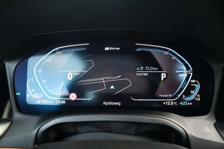 BMW 3-serie 320e M-Sport M Schaalstoelen / Dravit Grau / HiFi / Camera /